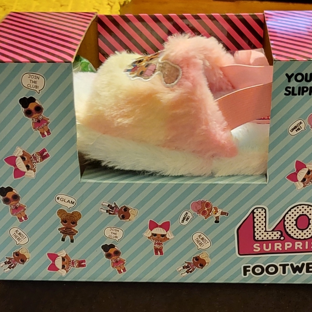 L.O.L. Surprise! Slippers in Pink and Blue  sizes 11/12 .. 13/1